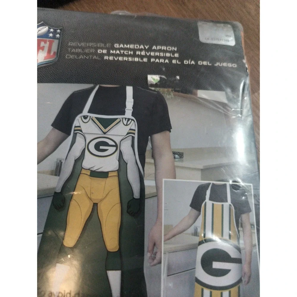 Evergreen Green Bay Packers Game day NFL Reversible Apron Green Yellow 32x27 New